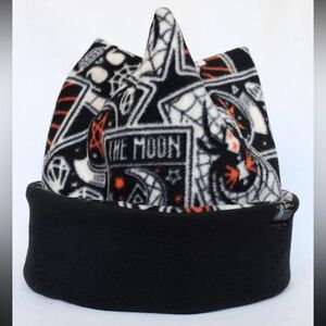 4 point fleece beanie